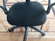 Grajewo ogłoszenia: Sprzedam krzesło obrotowe stan techniczny bardzo dobry siedzenie... - zdjęcie