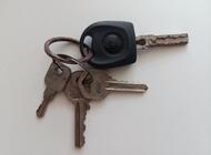 Grajewo ogłoszenia: Witam dzisiaj znaleziono klucze od auta i nie tylko przy kościele... - zdjęcie