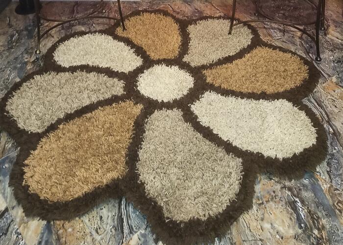 Grajewo ogłoszenia: Sprzedam bardzo ładny nietypowy dywan w kształcie kwiatka....