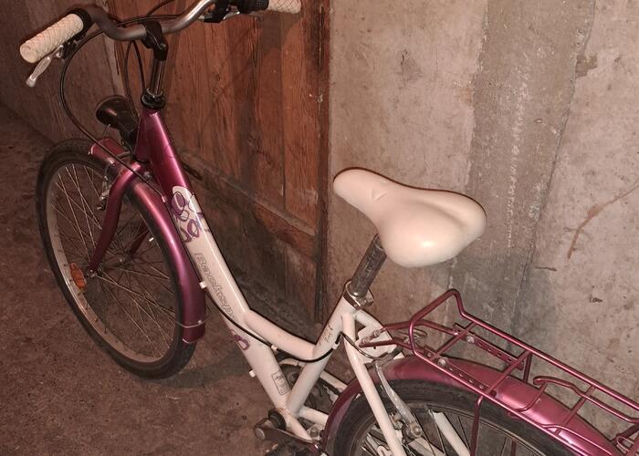 Grajewo ogłoszenia: Sprzedam rower dla dziewczynki 24 cale odpowiadam na SMS