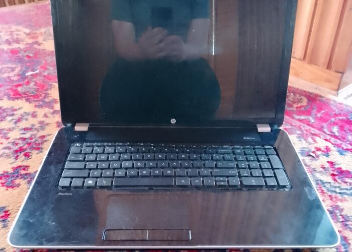 Grajewo ogłoszenia: Laptop HP uszkodzony na  części