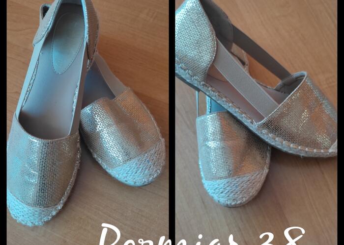 Grajewo ogłoszenia: Złote espadryle rozmiar 38 stan idealny założone raz