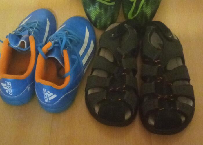 Grajewo ogłoszenia: Sprzedam buty dla chłopca, Niebieskie Adidas 35 zł rozmiar...