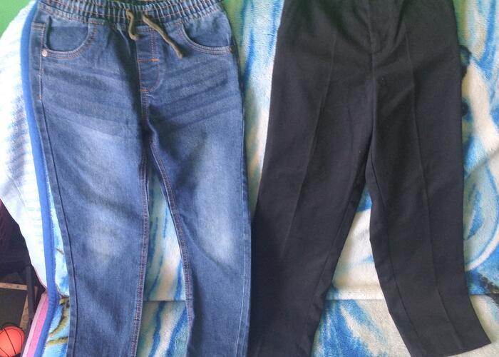 Grajewo ogłoszenia: Sprzedam dwie pary spodni chłopięcych r. 128 (dżinsowe i...