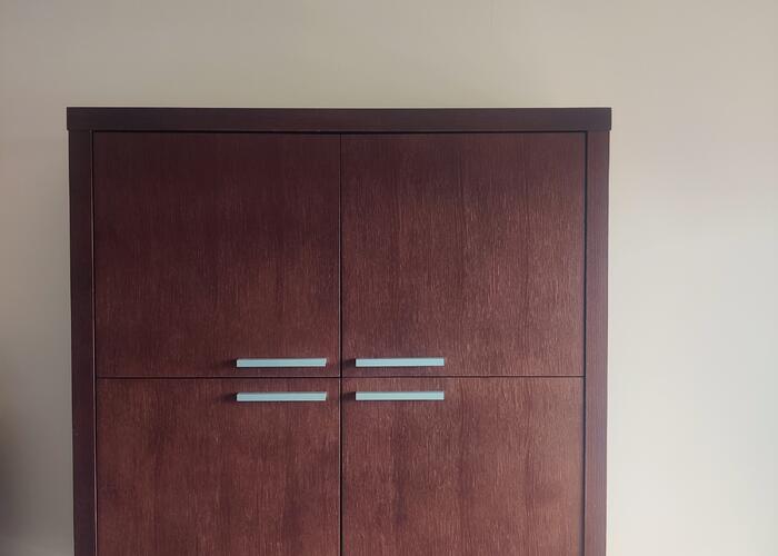 Grajewo ogłoszenia: Posiadam do sprzedania szafkę wisząca 92x92x30cm solidna...