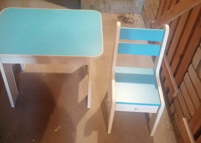 Grajewo ogłoszenia: Sprzedam drewniany stolik z funkcją otwierania oraz krzesełko z...
