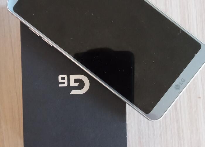 Grajewo ogłoszenia: TELEFON LG G6 H870 wszystko co widać Ułamany kawałek plastiku...