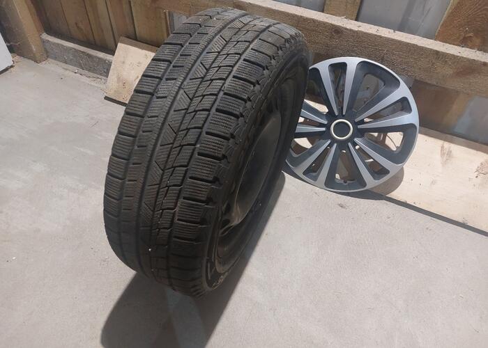Grajewo ogłoszenia: Sprzedam komplet opon zimowych 215/55 R16 do wolkswagen.