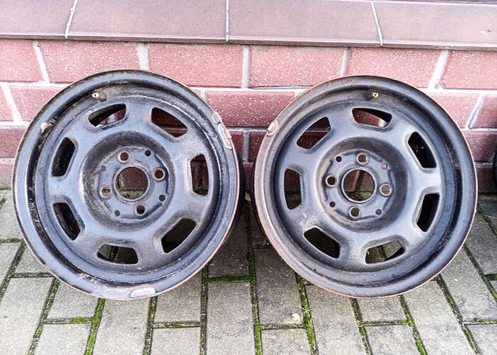 Grajewo ogłoszenia: Sprzedam 2 felgi stalowe seat/vw 14 cali szpilki 4*100