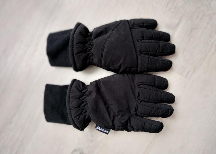 Grajewo ogłoszenia: sprzedam rękawiczki śniegowce wiek 4/5 lat stan idealny polecam
