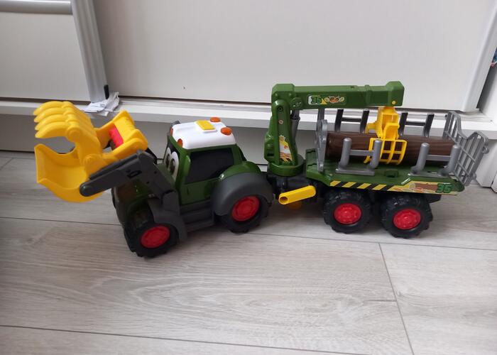 Grajewo ogłoszenia: Sprzedam traktor leśny dla dziecka jak nowy, wydaje dźwięki