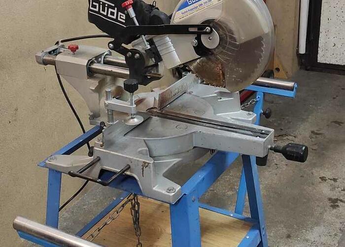 Grajewo ogłoszenia: Sprzedam używaną sprawną ukośnicę firmy GUDE. Tarcza 250mm,...
