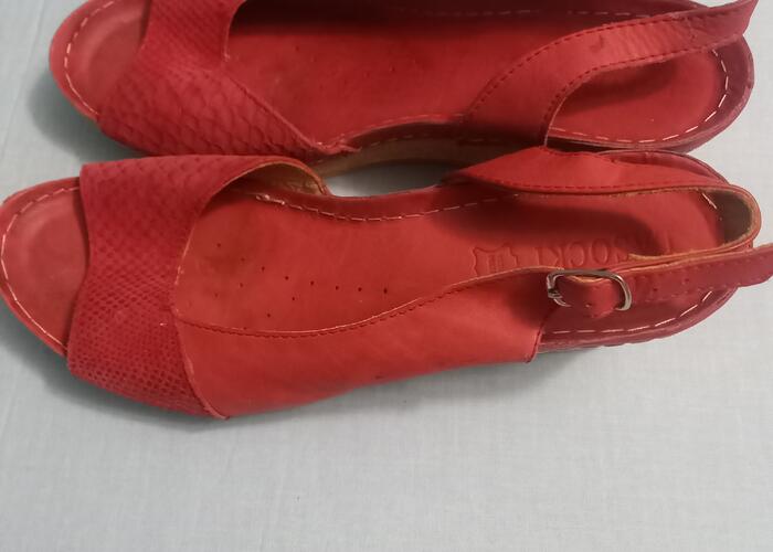 Grajewo ogłoszenia: Sprzedam ładne sandały Lasockiego rozmiar 40 prawie  nowe 2 razy...