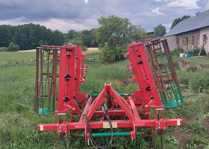 Grajewo ogłoszenia: Sprzedam maszyny rolnicze:
1. Agregat uprawowy firmy Agro-Masz,...