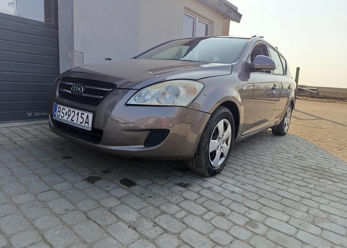 Grajewo ogłoszenia: Dzień dobry. 
Do sprzedaży Kia Cee'd 
2008r
1.6crdi 
240tys...