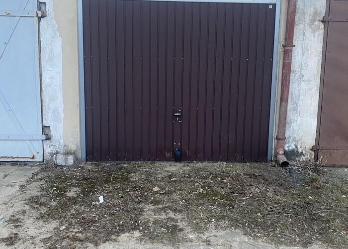 Grajewo ogłoszenia: Sprzedam garaż murowany własnościowy 18 m.kw. Przy oczyszczalni