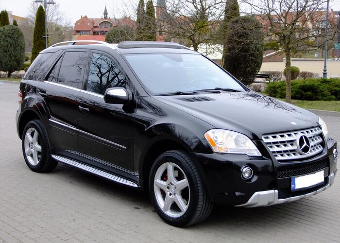 Grajewo ogłoszenia: Sprzedam 

Mercedesa ML 550 benzyna-388KM

2009

AMG....
