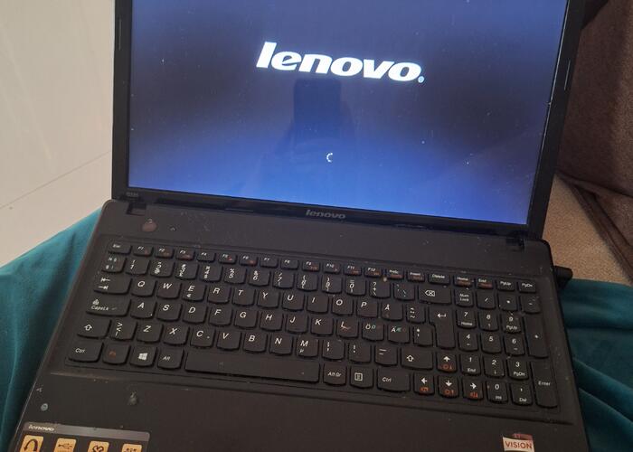 Grajewo ogłoszenia: Sprzedam Używany sprawny laptop Lenovo G585. Sprzęt w dobrym...