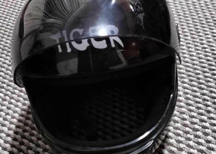 Grajewo ogłoszenia: Kask motocyklowy. Używany. Cały. Cena do negocjacji.