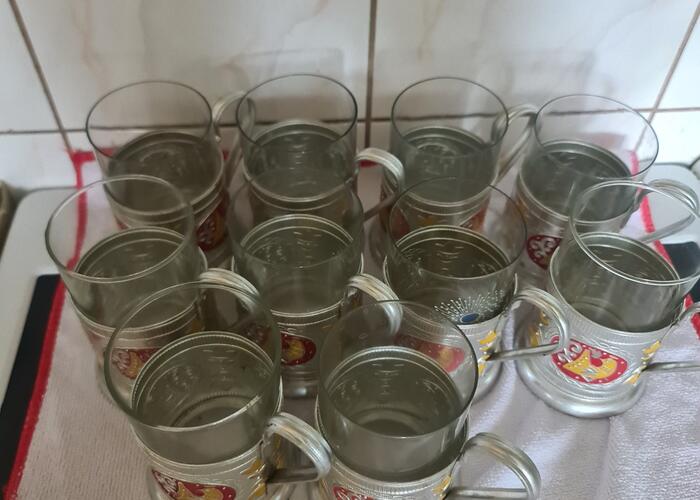 Grajewo ogłoszenia: Sprzedam szklanki widoczne na zdjęciu styl PRL 
Odbiór Grajewo
