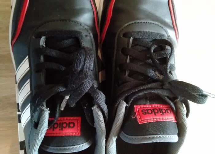 Grajewo ogłoszenia: Sprzedam buty chłopięce Adidas. Stan bardzo dobry +. Rozmiar 37 1/3.