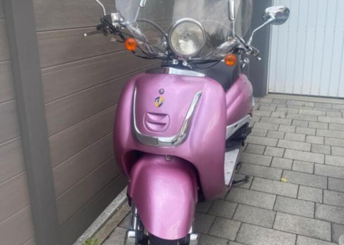 Grajewo ogłoszenia: Witam . skuter Retro marki Znen 125 .
- Przebieg 2990
- Spalanie...