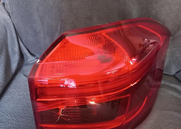 Grajewo ogłoszenia: Lampa tył prawa strona w błotnik do BMW X3G01 lekko uszkodzona...