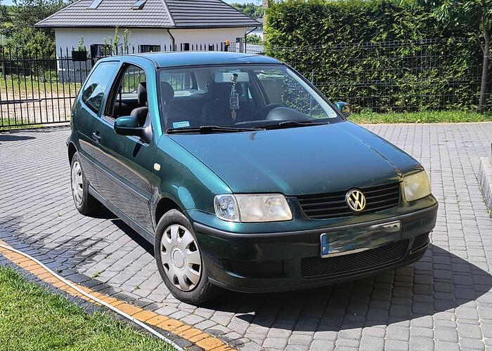 Grajewo ogłoszenia: Sprzedam samochód Volkswagen Polo. Rok 2000.
Koła letnie w...