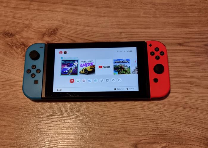 Grajewo ogłoszenia: Sprzedam konsolę Nintendo Switch V2 wraz z Joyconami. W pełni...