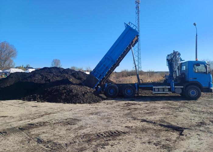 Grajewo ogłoszenia: Sprzedam ziemię torfową- czarnoziem nadającą się do ogrodu...