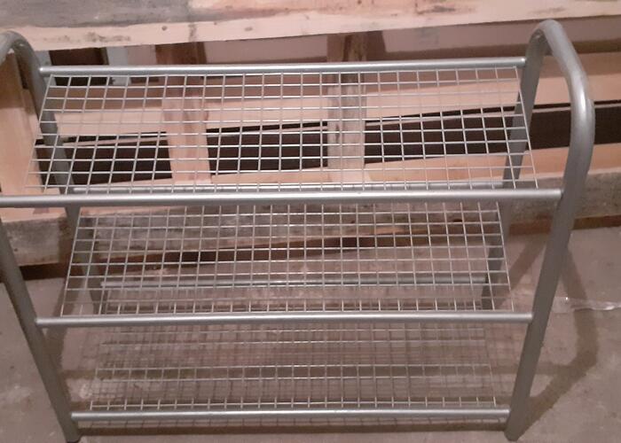 Grajewo ogłoszenia: Sprzedam metalową półkę na buty. 
Wymiary: 75 cm dł. , 28 cm....