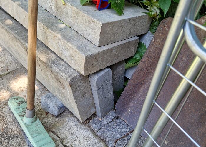 Grajewo ogłoszenia: Sprzedam obrzeża 6cm ×20cm ×100cm 
3 sztuki rozbiórkowe po...