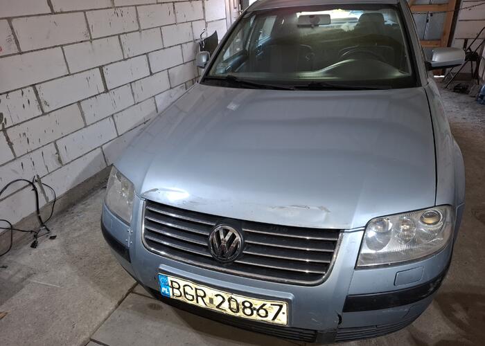 Grajewo ogłoszenia: Sprzedam Passata b5 FL z 2002 r. 2.0 benzyna + gaz po kolizji;...