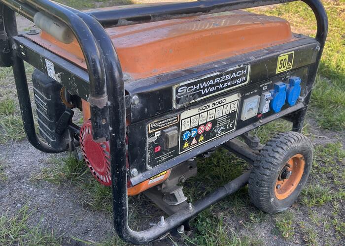 Grajewo ogłoszenia: Sprzedam Niemiecki agregat  220v  śmiga pod nim betoniarka 220v +...