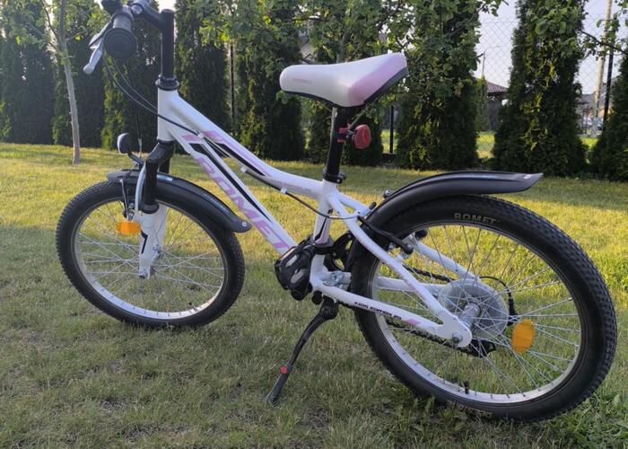 Grajewo ogłoszenia: Sprzedam rower dziewczęcy Romet 20 cali, w bardzo dobrym stanie.