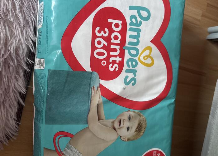 Grajewo ogłoszenia: Oddam całą paczkę pampers pants 360 stopni rozmiar 4 (bez 3...