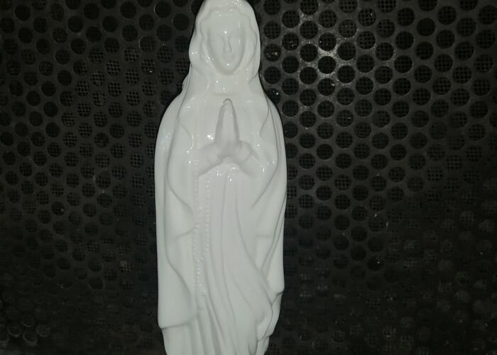 Grajewo ogłoszenia: Sprzedam percelanowa figurkę Maryję ????????wysokość 27cm stan...