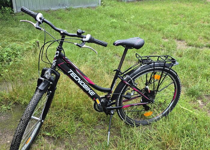 Grajewo ogłoszenia: Sprzedam rower górski w bardzo dobrym stanie,brak powietrza w...
