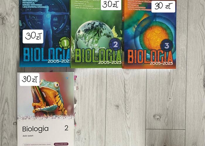 Grajewo ogłoszenia: Sprzedam zbiory zadań z biologii:
-zbiory mają niektóre strony...