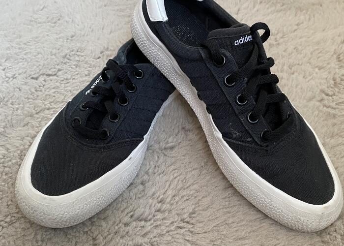 Grajewo ogłoszenia: Damskie buty sportowe Adidas rozmiar 37.5 (długość wkładki 24...