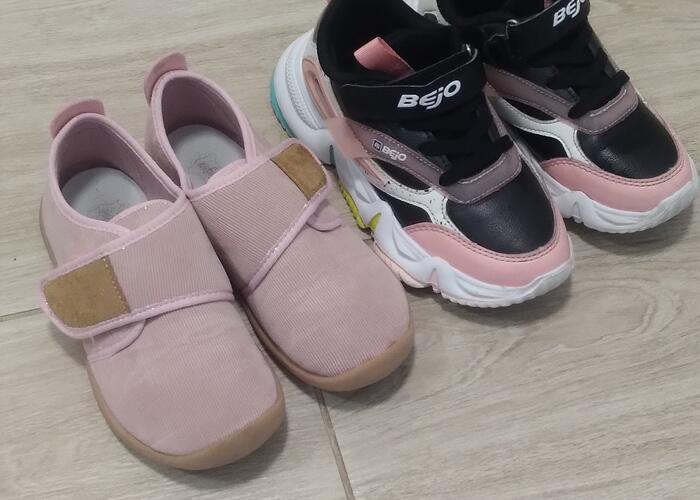 Grajewo ogłoszenia: Sprzedam adidasy i kapcie w rozmiarze 29.