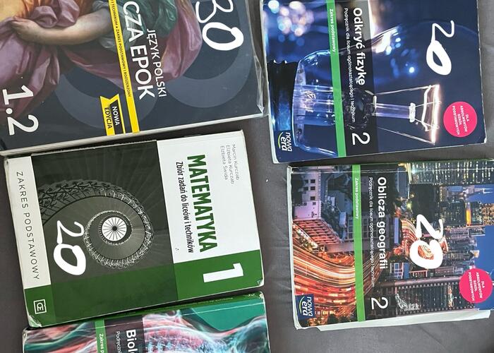 Grajewo ogłoszenia: sprzedam ksiazki ceny na zdjęciu proszę pisać sms