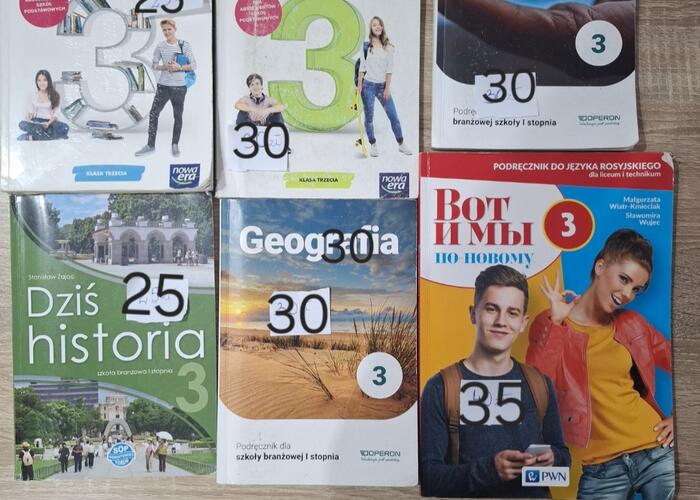 Grajewo ogłoszenia: Sprzedam podręczniki do 3 klasy. Ceny na książkach.