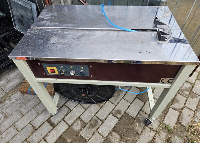 Grajewo ogłoszenia: Sprzedam paskarkę półautomatyczną do pakowania taśmą PP....