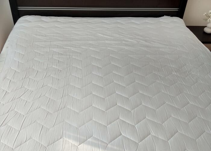 Grajewo ogłoszenia: Sprzedam łóżko, 160x200 cm, z materacem w bardzo dobrym stanie....