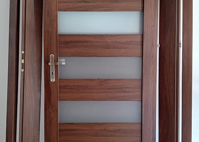 Grajewo ogłoszenia: Sprzedam drzwi z futrynami pokojowe, solidne, 90cm prawe