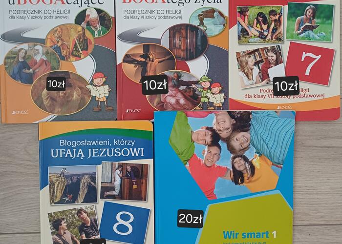 Grajewo ogłoszenia: sprzedam książki widoczne na zdjęciu do szkoły podstawowej.