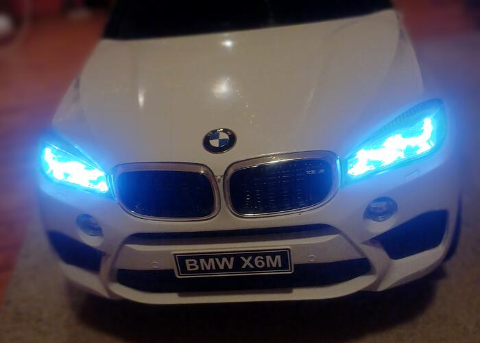Grajewo ogłoszenia: Sprzedam bmw x6 dla dziecka sprawne zadbane posiada pilot