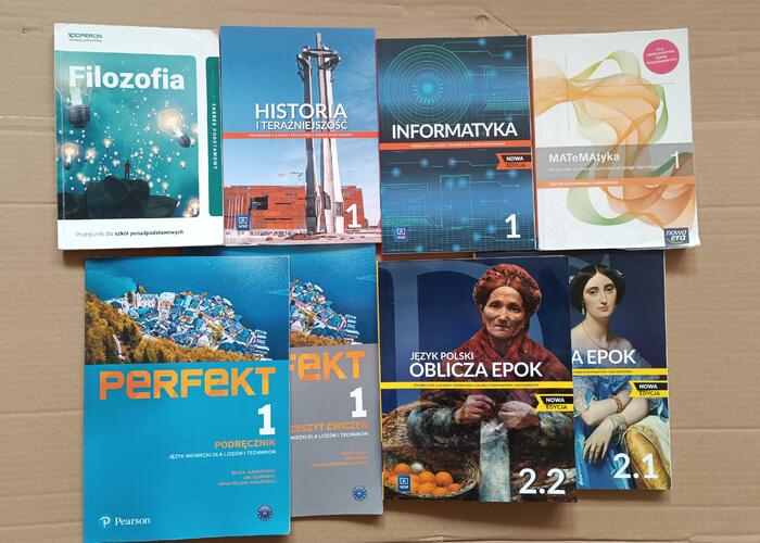 Grajewo ogłoszenia: Sprzedam podręczniki widoczne na zdjęciu.
