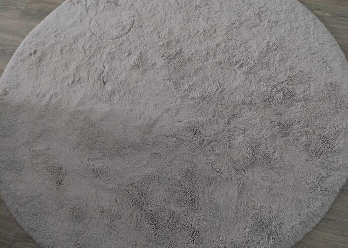 Grajewo ogłoszenia: Sprzedam dwa dywany, kolor beż, miękkie, bez plam;
 koło -140...